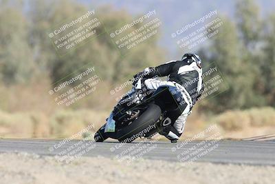 media/Oct-04-2025-CVMA (Sat) [[408bcdd6e4]]/Race 13-Amateur Supersport Open/